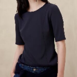 Soft touch scuba fitted NWT women’s Shirt size L Navy